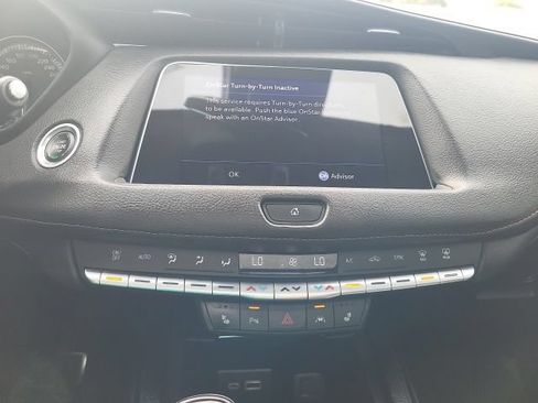 Used 2023 Cadillac XT4 Sport w/ Technology Package AWD/4WD image 5