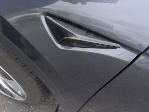 Used 2023 Tesla Model Y Long Range AWD/4WD image 10