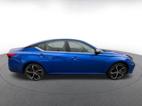 Used 2025 Nissan Altima 2.5 SR image 8