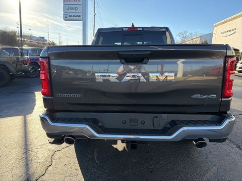 New 2026 RAM 1500 4x4 Crew Cab image 10