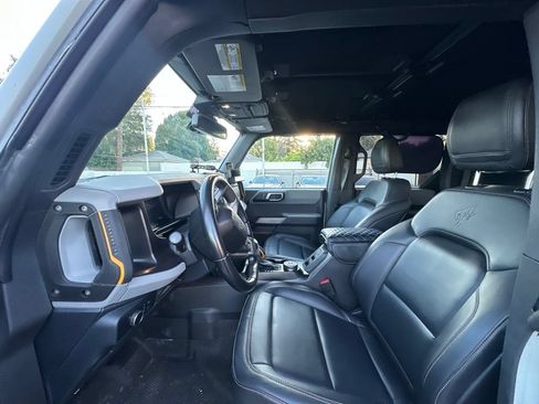 Used 2022 Ford Bronco Badlands AWD/4WD image 6