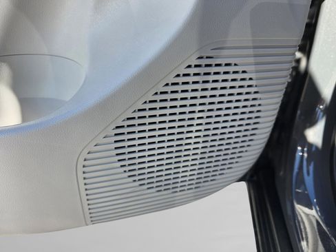 New 2026 Hyundai Kona SE image 21