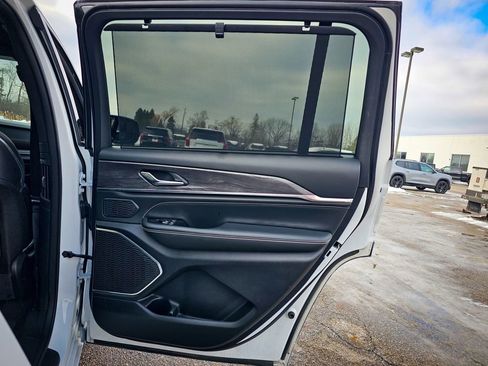 Certified 2024 Jeep Grand Cherokee L Overland w/ Advanced Protech Group III image 53