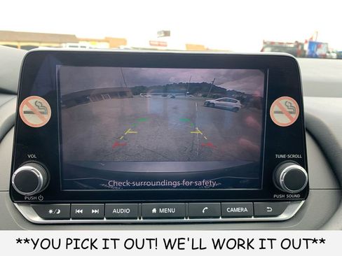 Used 2024 Nissan Rogue SV FWD image 19