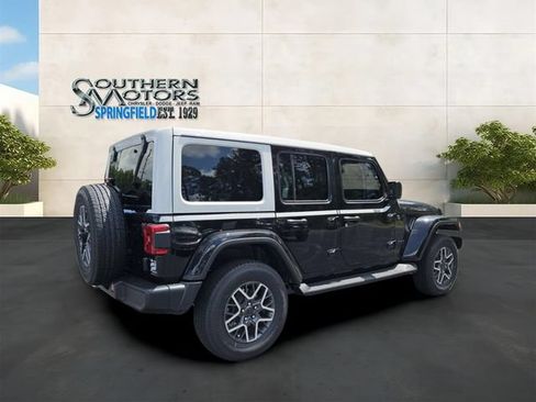 New 2026 Jeep Wrangler Unlimited Sahara w/ Whitecap Package AWD/4WD image 5