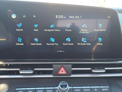 New 2025 Hyundai Elantra Limited w/ Cargo Package image 13