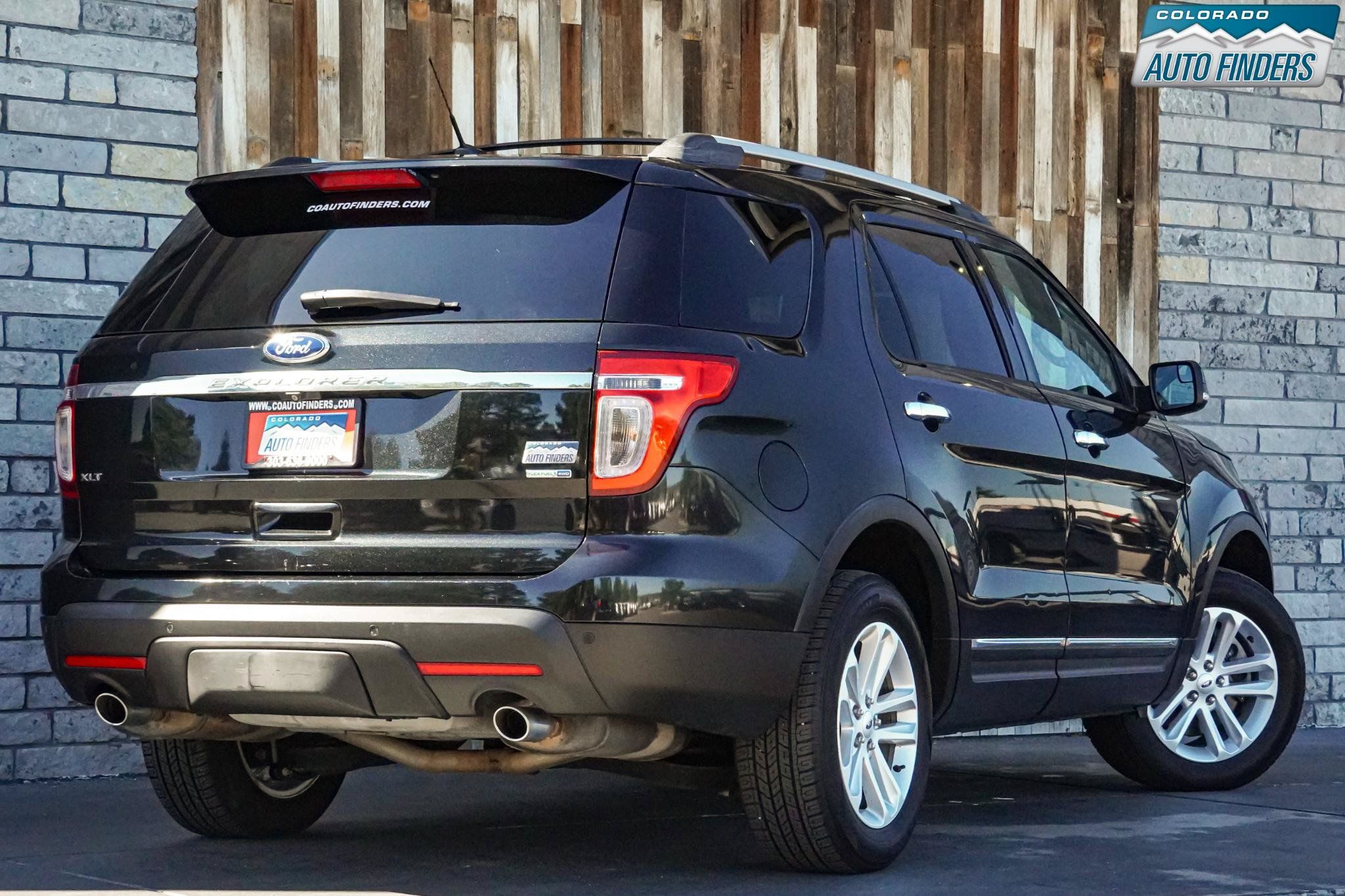 Used 2015 Ford Explorer XLT w/ Equipment Group 202A AWD/4WD image 7