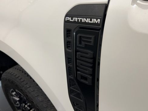 New 2025 Ford F250 Platinum image 44
