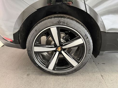 New 2026 Porsche Macan image 12