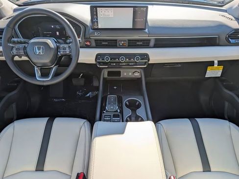 New 2026 Honda Pilot Touring image 14