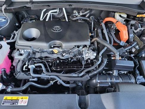 Used 2024 Toyota Grand Highlander XLE image 19
