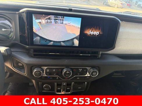 Used 2024 Jeep Wrangler Unlimited w/ Convenience Group AWD/4WD image 13