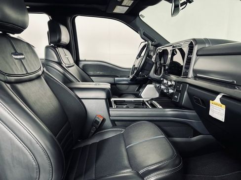 Used 2025 Ford F350 Platinum image 18