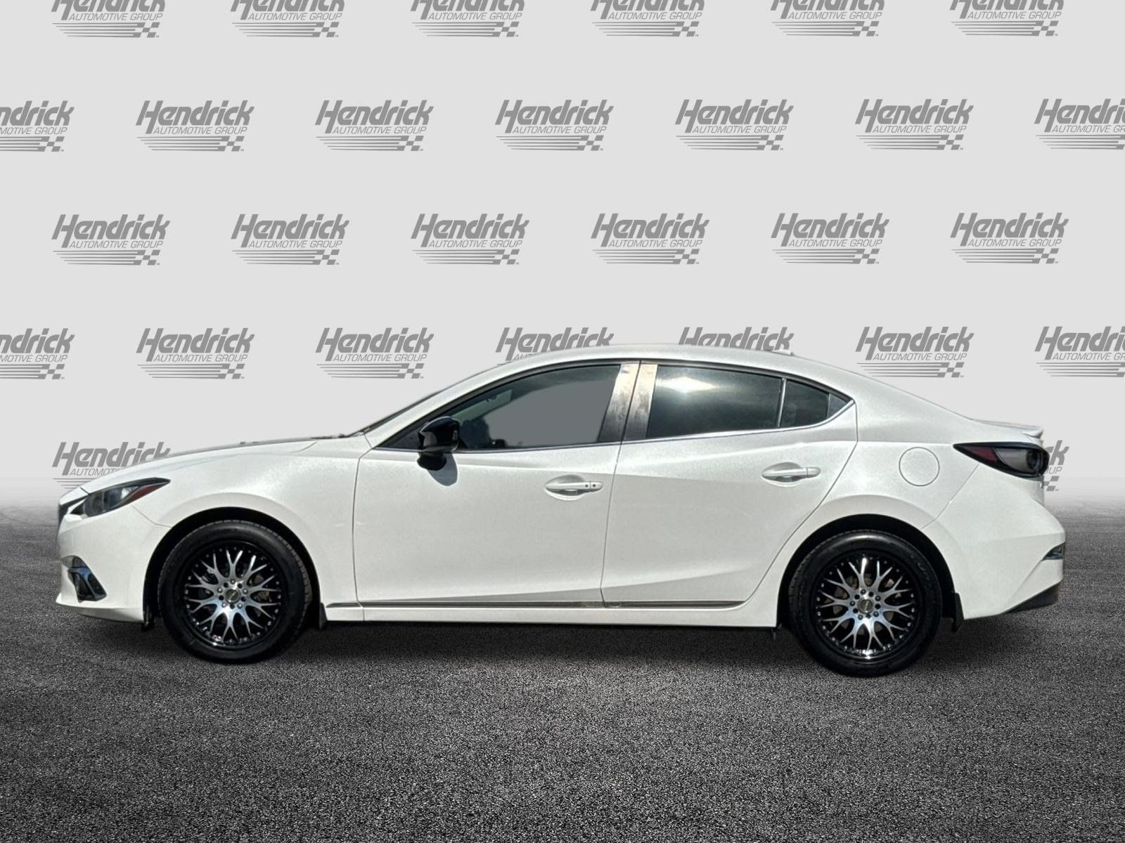 Used 2014 MAZDA MAZDA3 i Touring w/ Technology Package FWD image 8