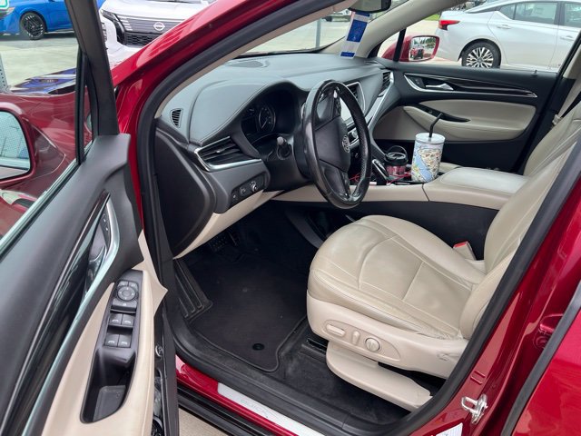 Used 2019 Buick Enclave Essence AWD/4WD image 4