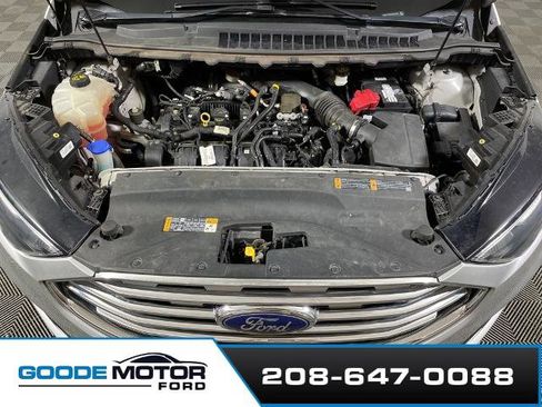 Certified 2019 Ford Edge Titanium image 25