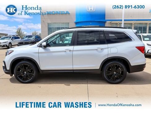 Used 2022 Honda Pilot Special Edition image 2