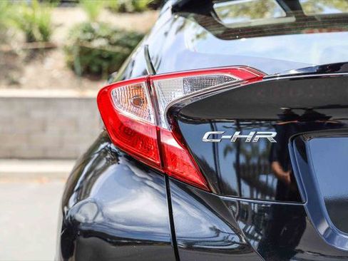 Certified 2021 Toyota C-HR LE FWD image 7