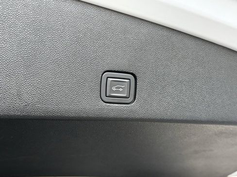 Certified 2023 Cadillac XT6 Sport w/ Technology Package image 53