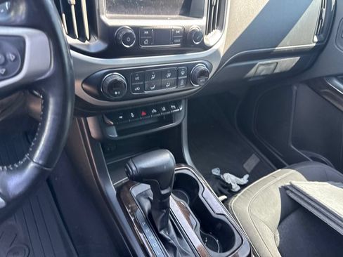 Used 2020 GMC Canyon SLE w/ Driver Alert Package AWD/4WD image 10