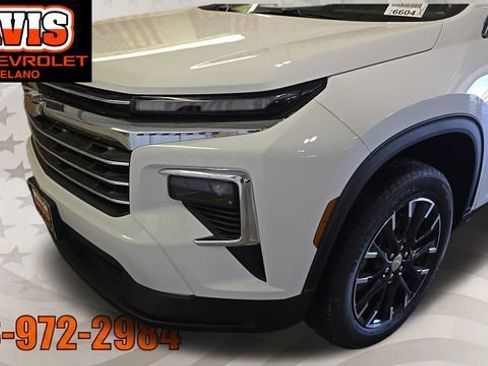 New 2026 Chevrolet Traverse LT w/ Sun and Wheel Package AWD/4WD image 12