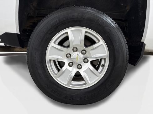 Used 2018 Chevrolet Silverado 1500 LT w/ All Star Edition RWD image 46