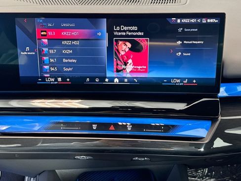 Used 2025 BMW i5 M60 w/ Premium Package image 15