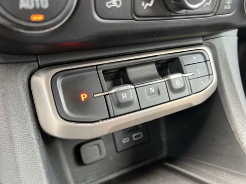 Used 2021 GMC Acadia Denali w/ Denali Ultimate Package image 16