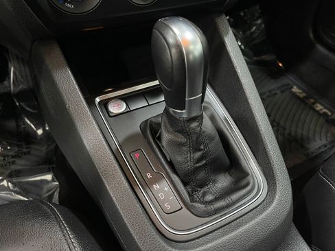 Used 2018 Volkswagen Jetta SE image 27