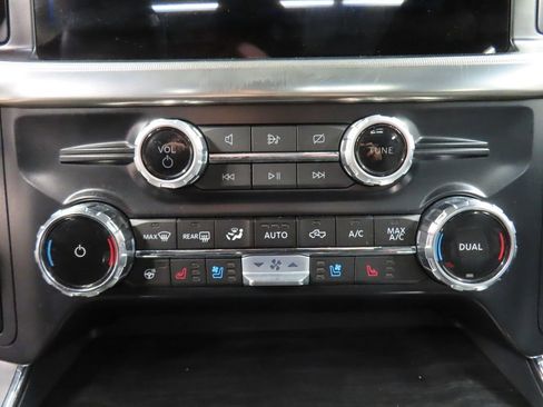 Used 2024 Ford F150 Lariat w/ Equipment Group 502A High AWD/4WD image 59