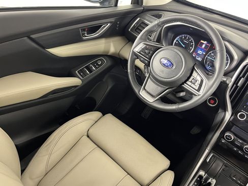 Used 2019 Subaru Ascent Limited AWD/4WD image 9