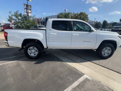 Used 2023 Toyota Tacoma SR5 image 9