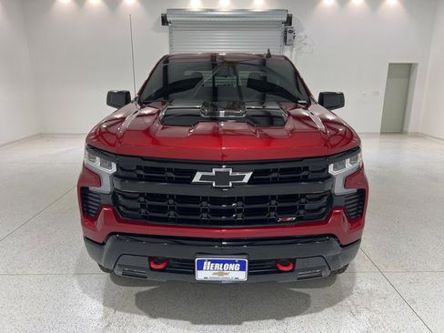 Used 2024 Chevrolet Silverado 1500 LT Trail Boss w/ Convenience Package II image 8