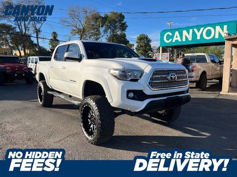 Used 2016 Toyota Tacoma TRD Sport image 1