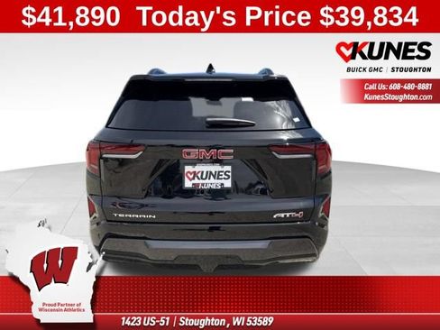 New 2026 GMC Terrain AT4 AWD/4WD image 9