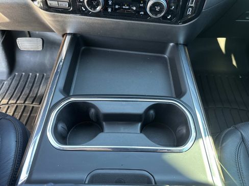 Used 2024 Chevrolet Silverado 2500 High Country w/ Technology Package image 34