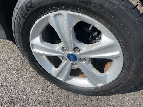 Used 2014 Ford Escape SE w/ Equipment Group 201A image 9