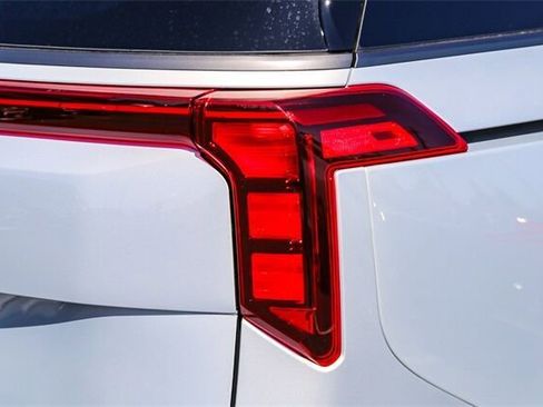 New 2026 Kia Carnival SX w/ SX Dark Edition Package image 9