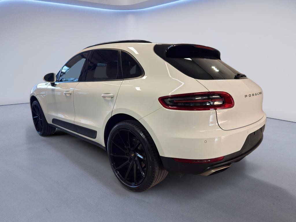 Used 2017 Porsche Macan AWD/4WD image 5