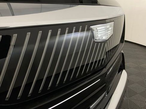 New 2026 Cadillac Escalade IQL Luxury AWD/4WD image 9