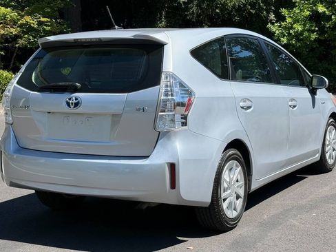 Used 2012 Toyota Prius V Three FWD image 12