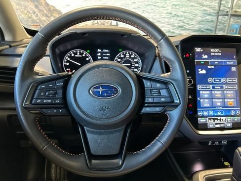 Used 2024 Subaru Crosstrek 2.5i Limited AWD/4WD image 11