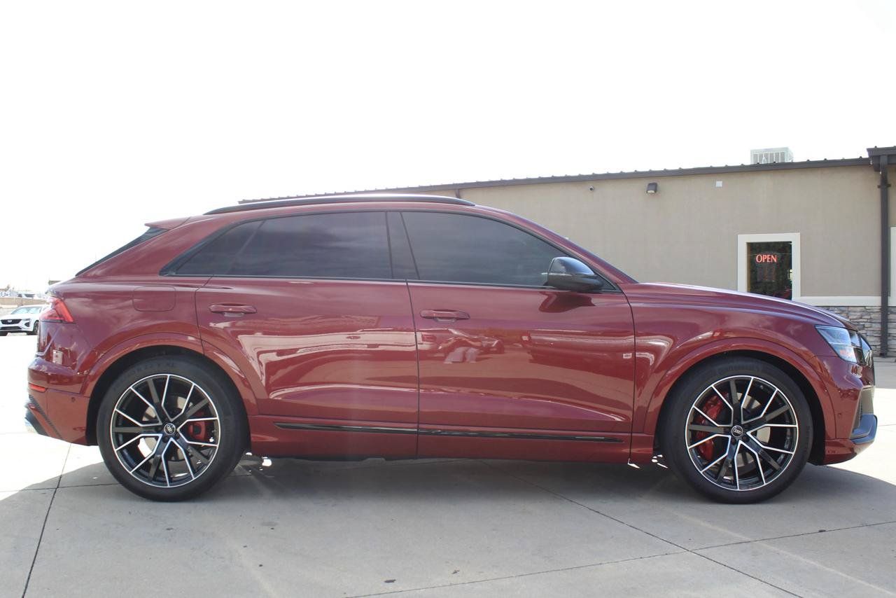Used 2023 Audi SQ8 Prestige AWD/4WD image 40