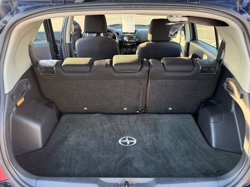 Used 2010 Scion xD image 28