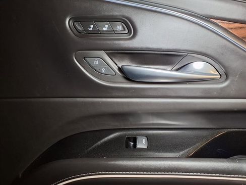 Certified 2023 Cadillac Escalade Premium Luxury Platinum image 27