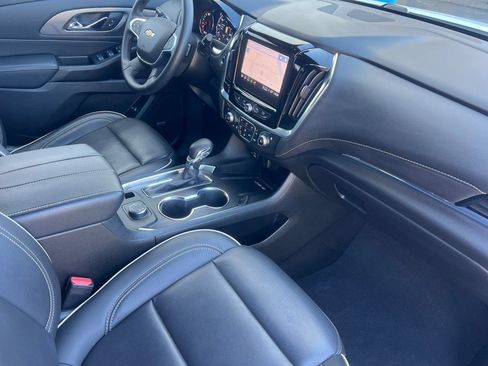 Used 2023 Chevrolet Traverse Premier AWD/4WD image 14