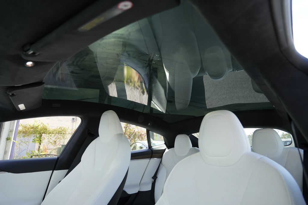 Used 2021 Tesla Model S Long Range AWD/4WD image 22