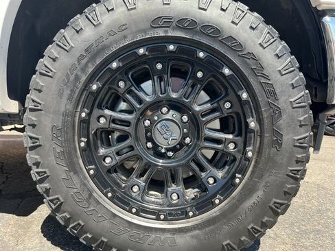 Used 2017 Ford F150 Lariat AWD/4WD image 36