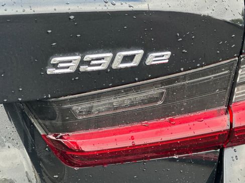 Used 2023 BMW 330e w/ Convenience Package image 14