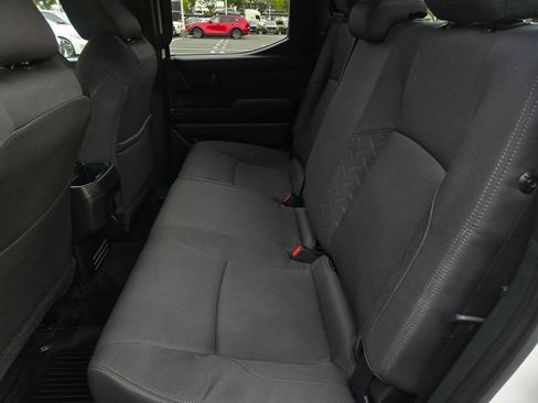 Used 2025 Toyota Tacoma SR5 AWD/4WD image 12